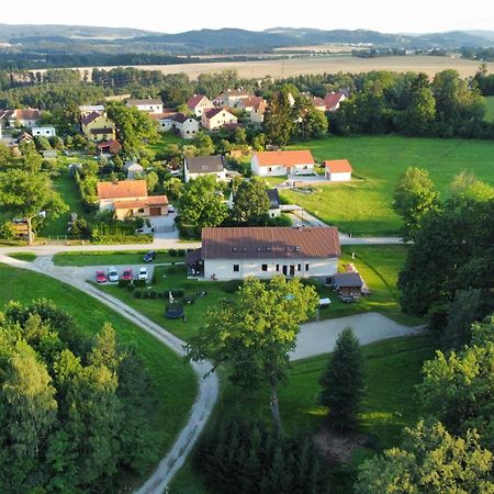Penzion Na Podlesi Ve Zlate Korune Zlatá Koruna Eksteriør bilde