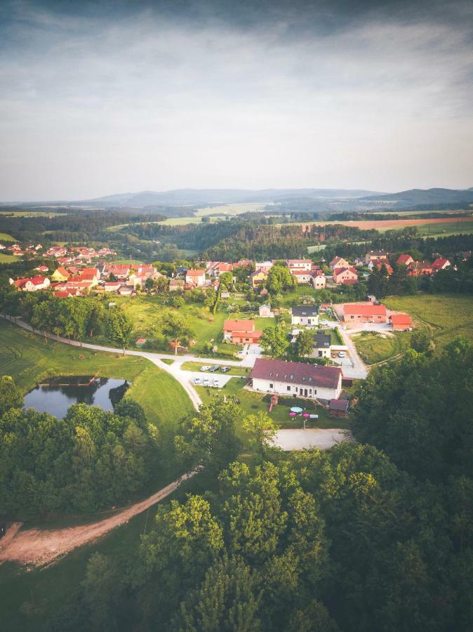 Penzion Na Podlesi Ve Zlate Korune Zlatá Koruna Eksteriør bilde